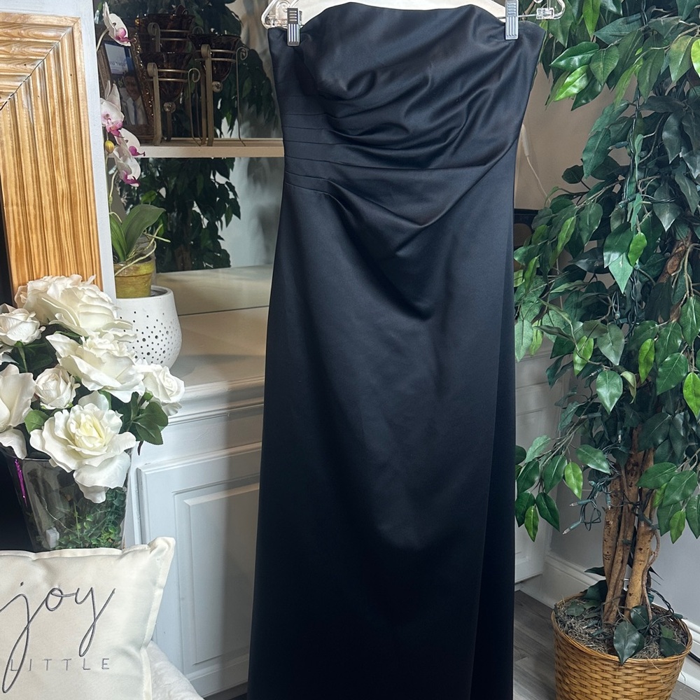 EUC Night Way Collections Formal Black Strapless Gown